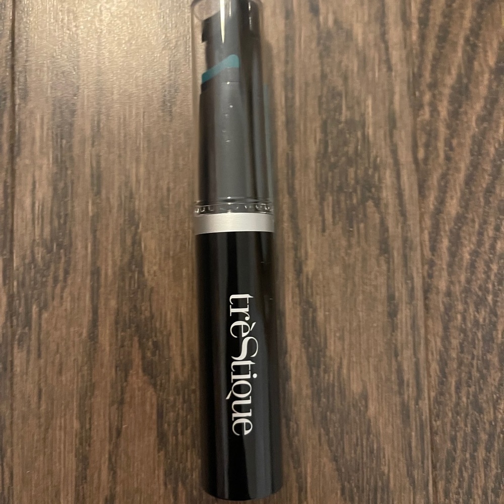 Trestique Mascara BNIB
